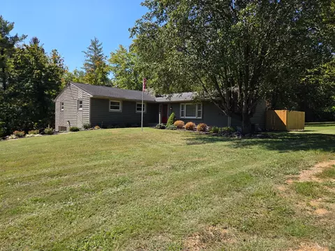 8573 Maineville Rd, Hamilton Township, OH 45039