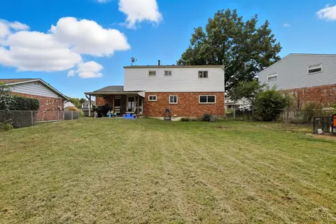 Exterior - 1119 Oldwick Dr, Reading, OH 45215 photo 3 of 7