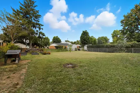Exterior - 1119 Oldwick Dr, Reading, OH 45215 photo 2 of 7