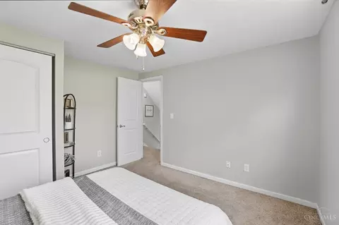 Bedroom - 11489 Gravenhurst Dr, Cincinnati, OH 45231 photo 3 of 7