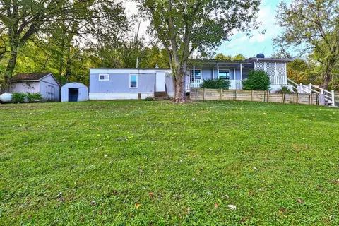 5418 French Ave, Cleves, OH 45002