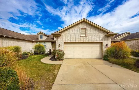 2332 Castle Pines Ct, Hamilton, OH 45013