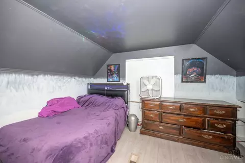 Bedroom - 4730 Hardwick Dr, Cincinnati, OH 45238 photo 8 of 8