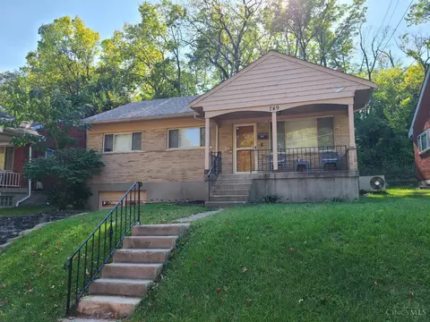 749 Wilbud Dr, Cincinnati, OH 45205