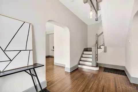 Entry Way - 1605 Ruth Ave, Cincinnati, OH 45207 photo 1 of 2