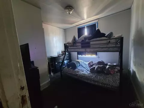 Bedroom - 2885 Shaffer Ave, Cincinnati, OH 45211 photo 1 of 2