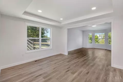 Living - 2161 Crest Rd, Forest Park, OH 45240 photo 5 of 9