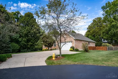 5226 Locust St, Cincinnati, OH 45238