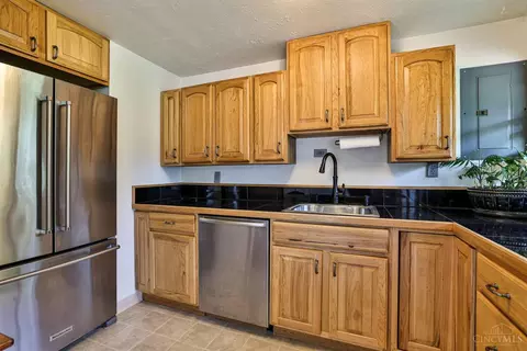 Kitchen - 9095 Heather Dr, Centerville, OH 45458 photo 2 of 4