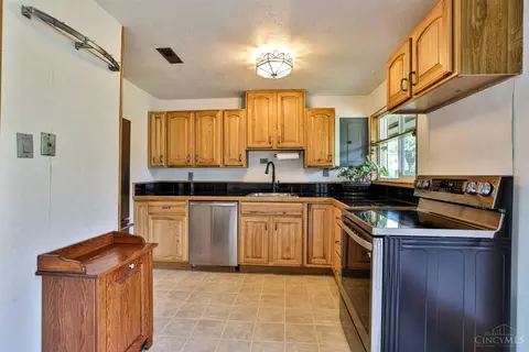 Kitchen - 9095 Heather Dr, Centerville, OH 45458 photo 1 of 4