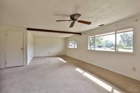 Living - 9095 Heather Dr, Centerville, OH 45458 photo 2 of 6