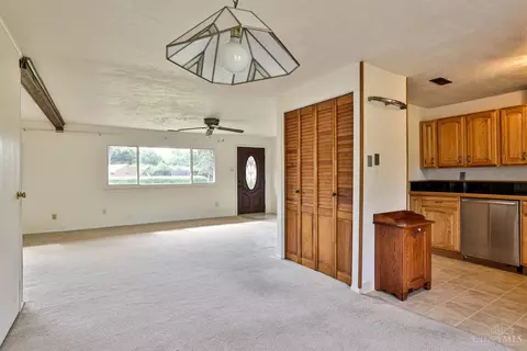 Living - 9095 Heather Dr, Centerville, OH 45458 photo 6 of 6
