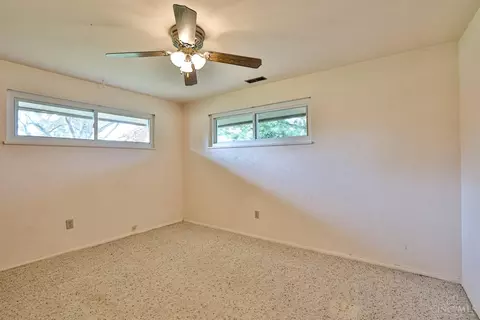 Bedroom - 9095 Heather Dr, Centerville, OH 45458 photo 3 of 6
