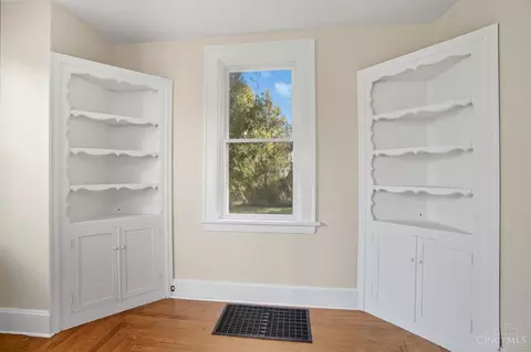 Living - 3017 Hull Ave, Cincinnati, OH 45211 photo 4 of 4