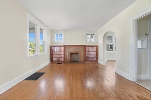 Living - 3017 Hull Ave, Cincinnati, OH 45211 photo 1 of 4