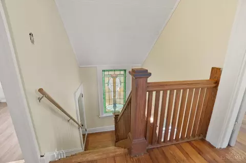 Entry Way - 3017 Hull Ave, Cincinnati, OH 45211 photo 6 of 7