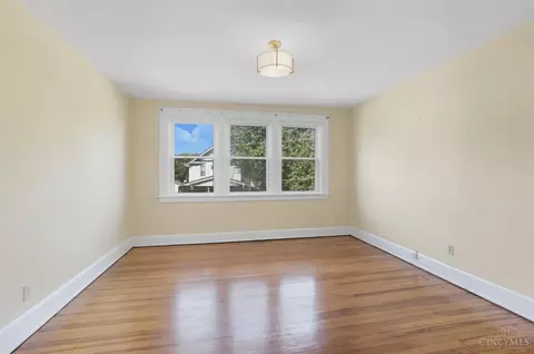 Bedroom - 3017 Hull Ave, Cincinnati, OH 45211 photo 1 of 7