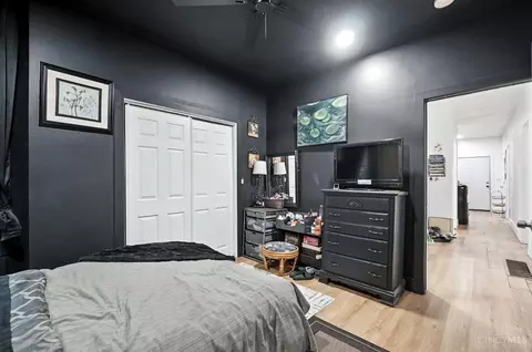 Bedroom - 844 Windham Ave, Cincinnati, OH 45229 photo 5 of 11