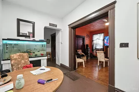 Dining - 844 Windham Ave, Cincinnati, OH 45229 photo 5 of 5