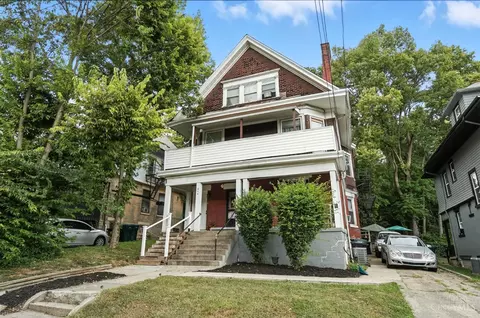 Exterior - 844 Windham Ave, Cincinnati, OH 45229 photo 3 of 6