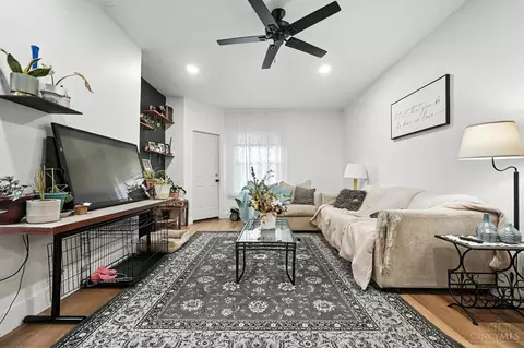 Living - 844 Windham Ave, Cincinnati, OH 45229 photo 2 of 3