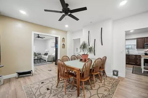 Dining - 844 Windham Ave, Cincinnati, OH 45229 photo 4 of 5