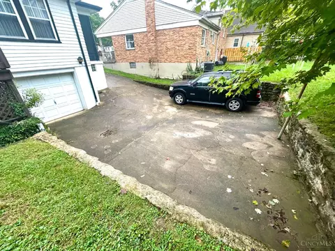 3935 Warwick Ave, Cincinnati, OH 45229 photo 42