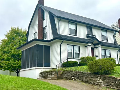 3935 Warwick Ave, Cincinnati, OH 45229 photo 2