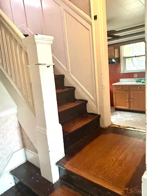 3935 Warwick Ave, Cincinnati, OH 45229 photo 12