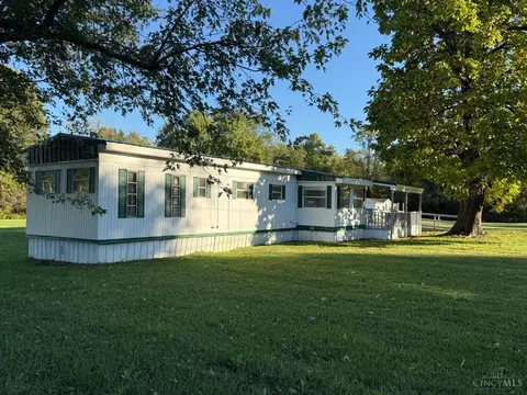949 Hopewell Rd, Felicity, OH 45120