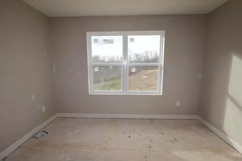 Bedroom - 4012 Trailside Dr, Green Twp, OH 45248 photo 6 of 8