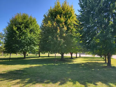 422 Eastern Ave, Sunman, IN 47041 photo 8
