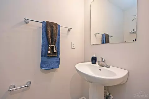 Bath - 5669 Julia Kate Dr, Morrow, OH 45152 photo 1 of 3