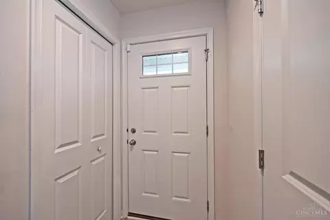 Entry Way - 5669 Julia Kate Dr, Morrow, OH 45152 photo 2 of 4