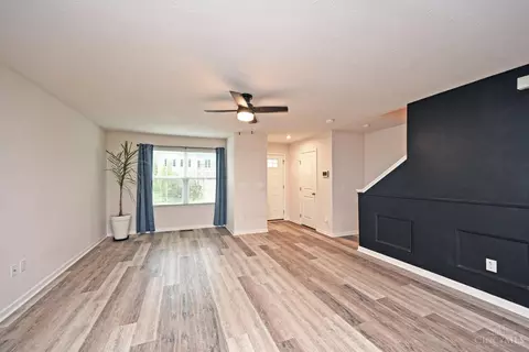 Living - 5669 Julia Kate Dr, Morrow, OH 45152 photo 3 of 4