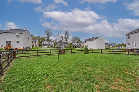 Exterior - 5669 Julia Kate Dr, Morrow, OH 45152 photo 5 of 8