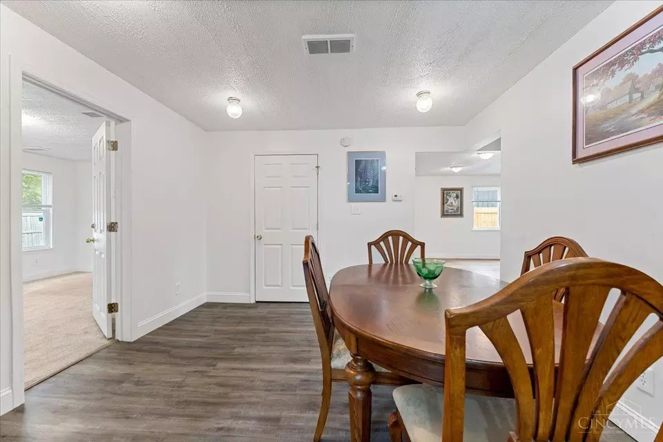 Dining - 714 Harrison St, Felicity, OH 45120 photo 2 of 2