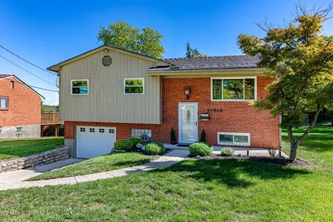 10912 Aztec Ct, Sharonville, OH 45241