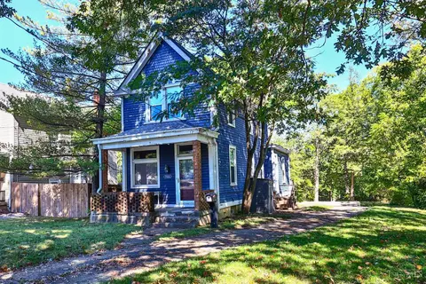 966 N Bend Rd, Cincinnati, OH 45224