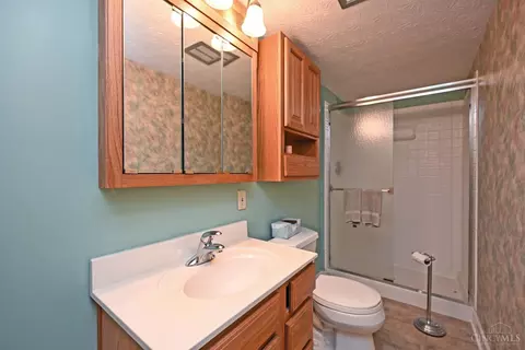 702 Levitt Pl, Cincinnati, OH 45245 photo 20