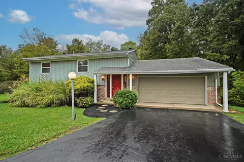 702 Levitt Pl, Cincinnati, OH 45245 photo 3