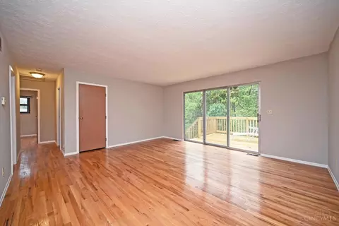 702 Levitt Pl, Cincinnati, OH 45245 photo 24
