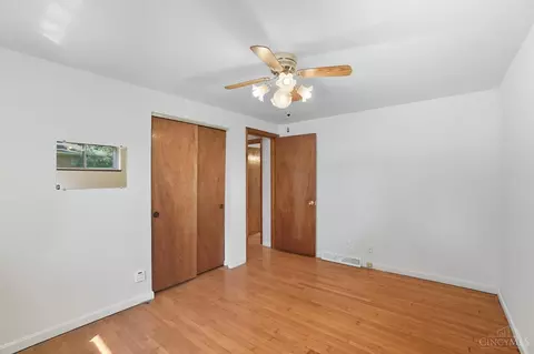 Bedroom - 580 Lang Rd, Cincinnati, OH 45244 photo 7 of 7