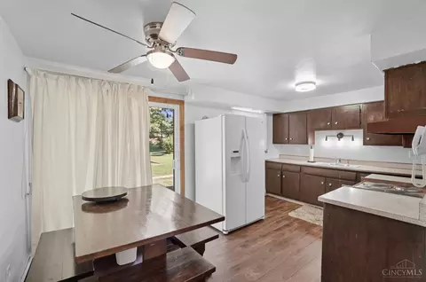Dining - 580 Lang Rd, Cincinnati, OH 45244 photo 1 of 2