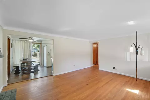 Living - 580 Lang Rd, Cincinnati, OH 45244 photo 2 of 3