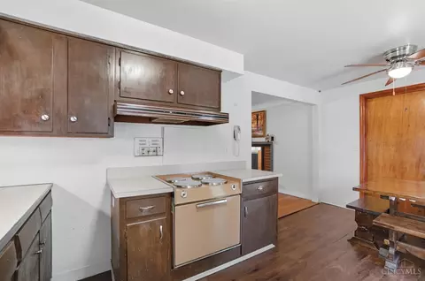 Kitchen - 580 Lang Rd, Cincinnati, OH 45244 photo 3 of 3