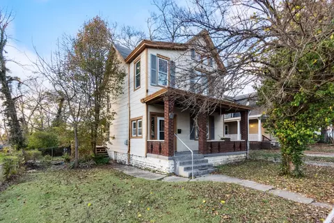 5213 Kenwood Rd, Cincinnati, OH 45227