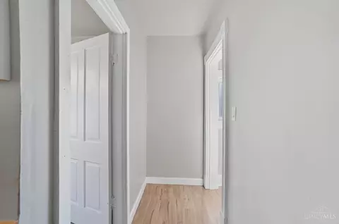 Entry Way - 210 Vine St, Reading, OH 45215 photo 4 of 4