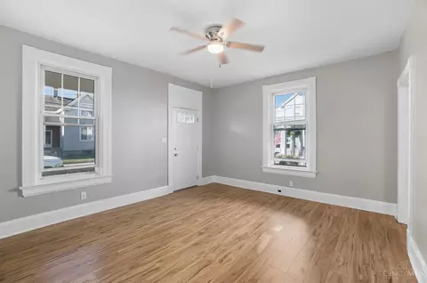 Living - 210 Vine St, Reading, OH 45215 photo 4 of 6