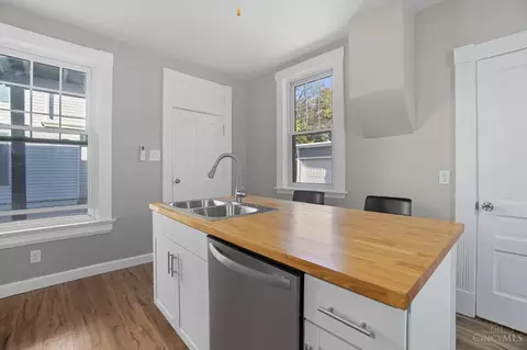 Kitchen - 210 Vine St, Reading, OH 45215 photo 6 of 11